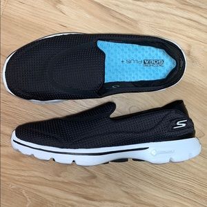 Skechers Go Walk 3 Women’s Size 7.5